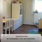 Haus Asgard Perfect Fuer Familien Mit Kleinkinder Und Hund, Zentral Gelegen Im Harz Hüttenrode